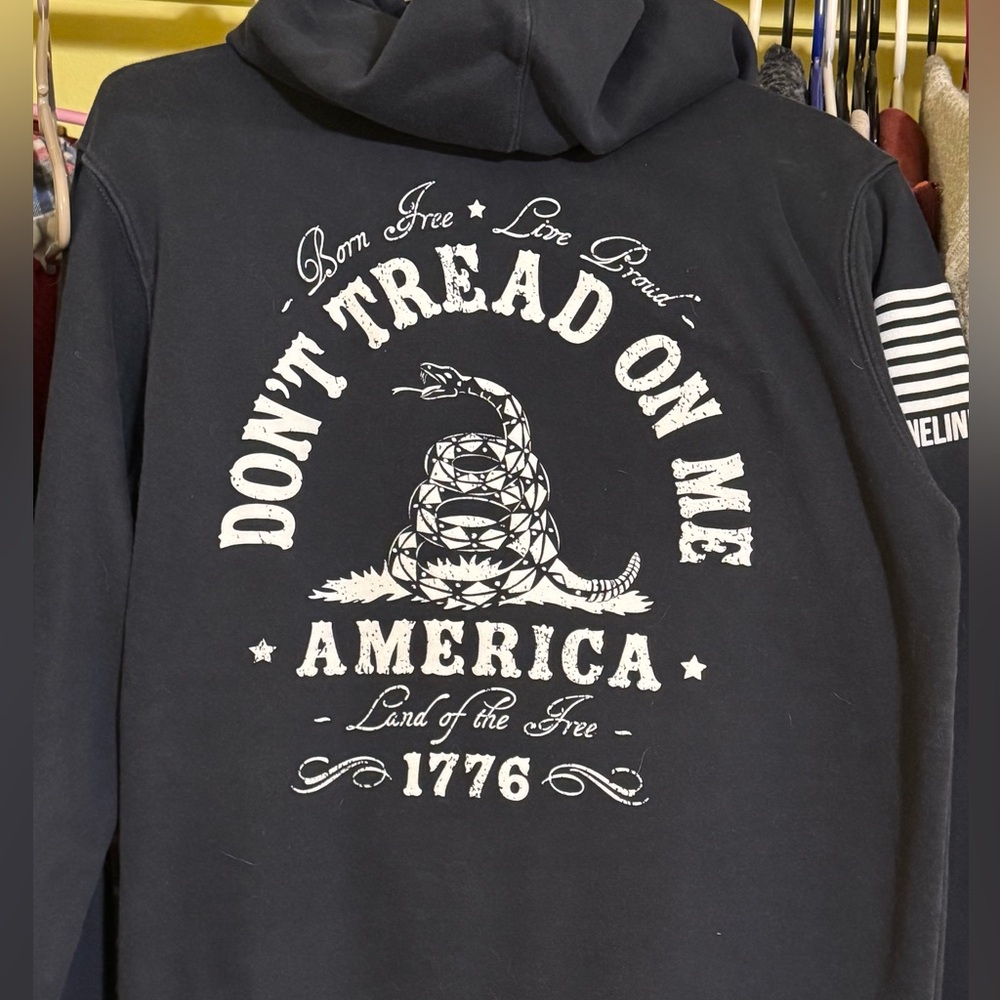 Nine line hoodie